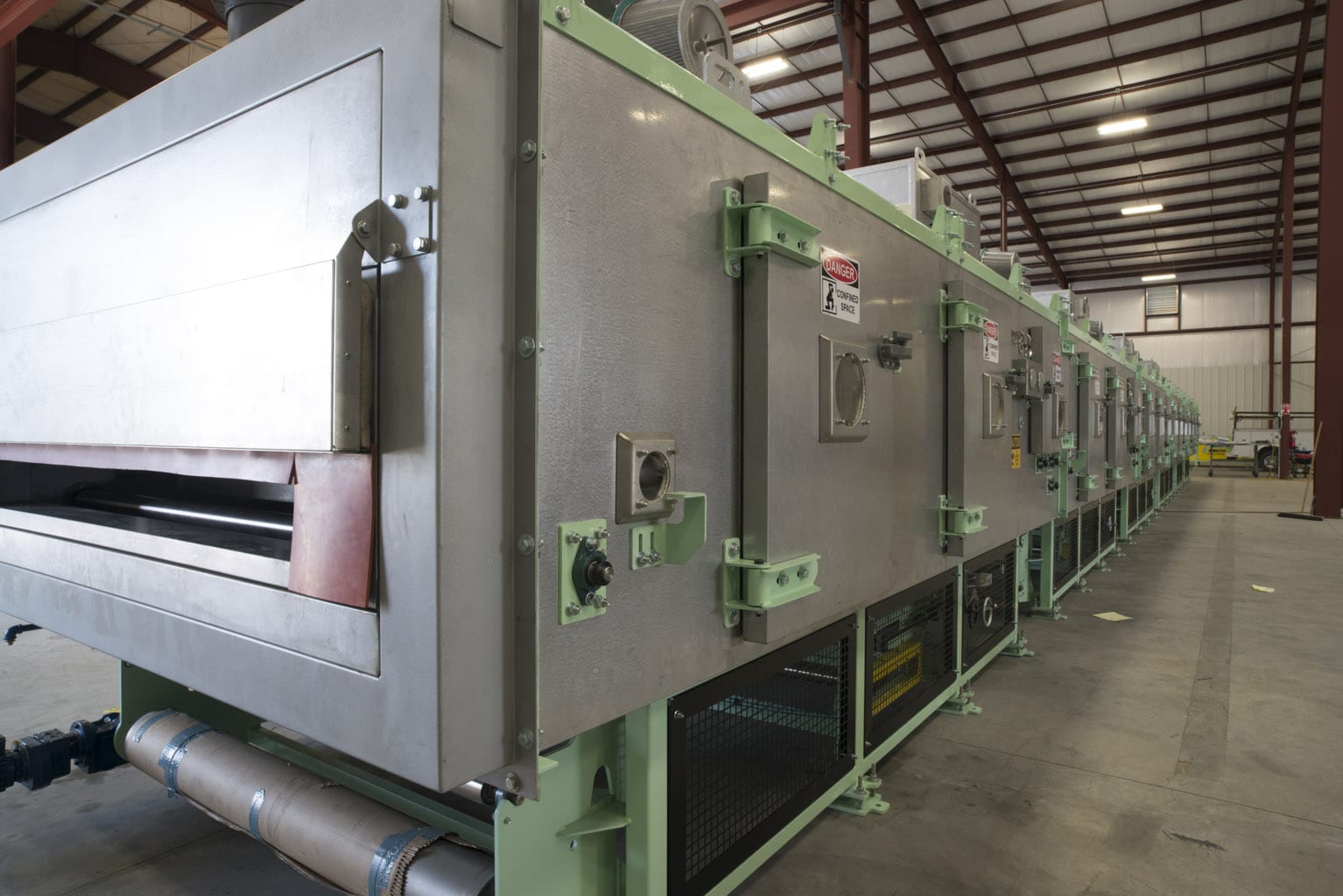 Multi-Zone Conveyor Oven The DTI 1286 Expanding Oven is a multi-zone conveyor oven by Davron